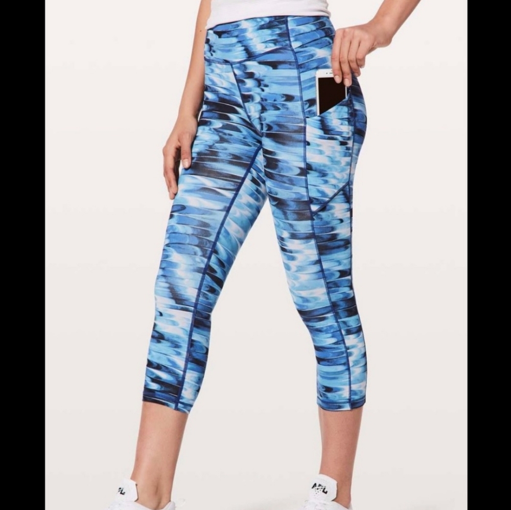 Lululemon Speed Up Crop 21 inch Leggings Tidal Multi Blue Womens Size 6 Luxtreme
